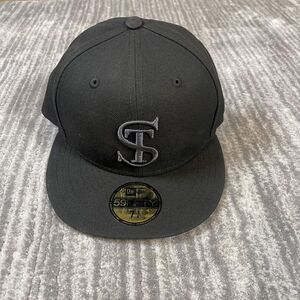New Era Todd Snyder Hat Cap Fitted Mens 7 3/8 Black 59FIFTY ST Logo Monogram